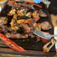 土耳其遊記 fethiye 鐵板上的烤肉 第一次試羊肝串
