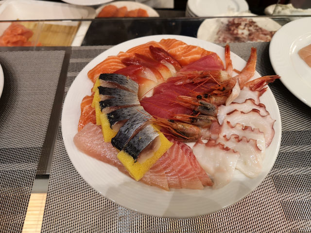 $ 65食自助餐