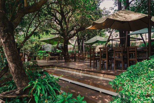 Kanna - cafe by the fields