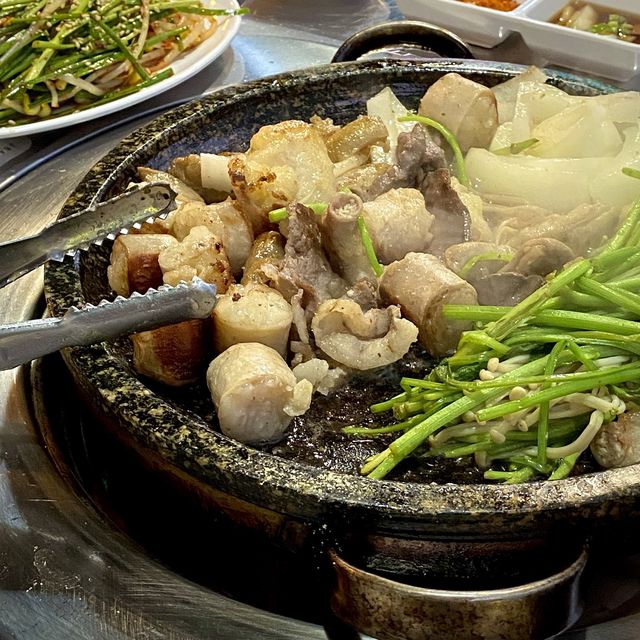 유명연예인이 창업한 곱창맛집, ‘황소알곱창’