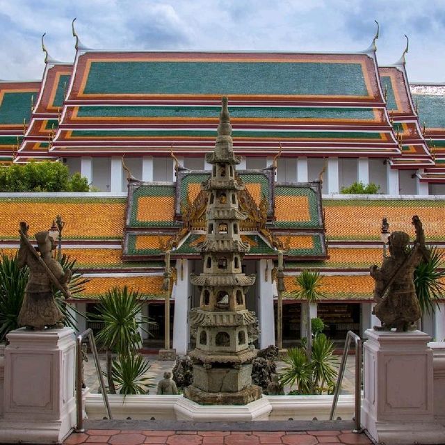 WAT SUTHAT TEMPLE