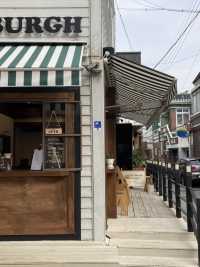 혼자 오기 좋은 유럽감성 카페 ☕️ 