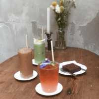 คาเฟ่ลับๆ ย่านสุขุมวิท 🥤🍰