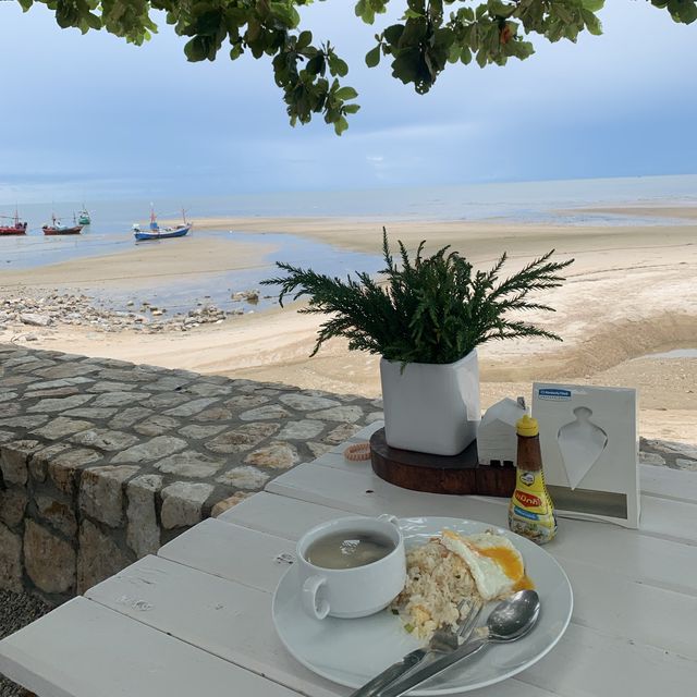 Siam Beach Resort หัวหิน เดิน 10 ก้าวลงชายหาด