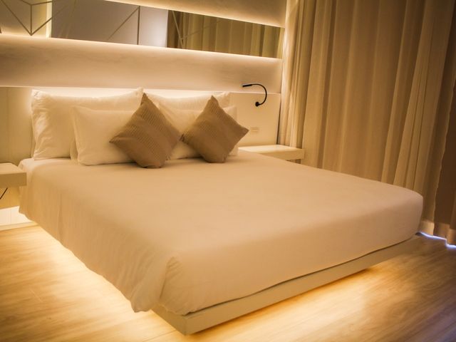 Crystal Hotel (SHA+)