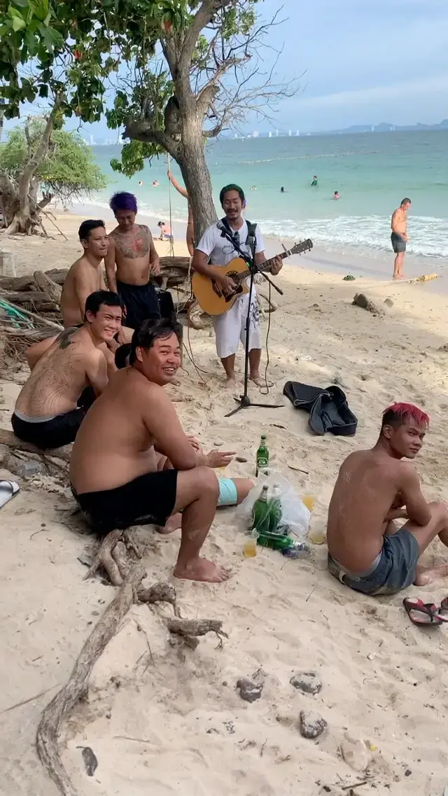 Incredible Live Music at Nual Beach, Koh Larn