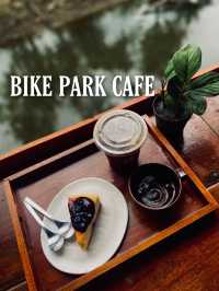 คาเฟ่นักปั่น BIKEPARK CAFE 