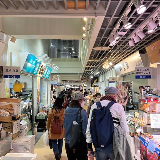 Tsukijijogai Market 築地場外市場