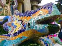 スペイン🇪🇸 ガウディ死後に有名スポットになったグエル公園をご紹介