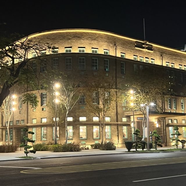 晚上比白天還美的嘉義市立美術館 一秒到歐洲