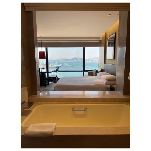 ✿ 邊浸浴邊欣賞維港景 ✿