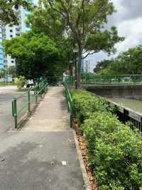 Strolling along Whampoa Park Connector 