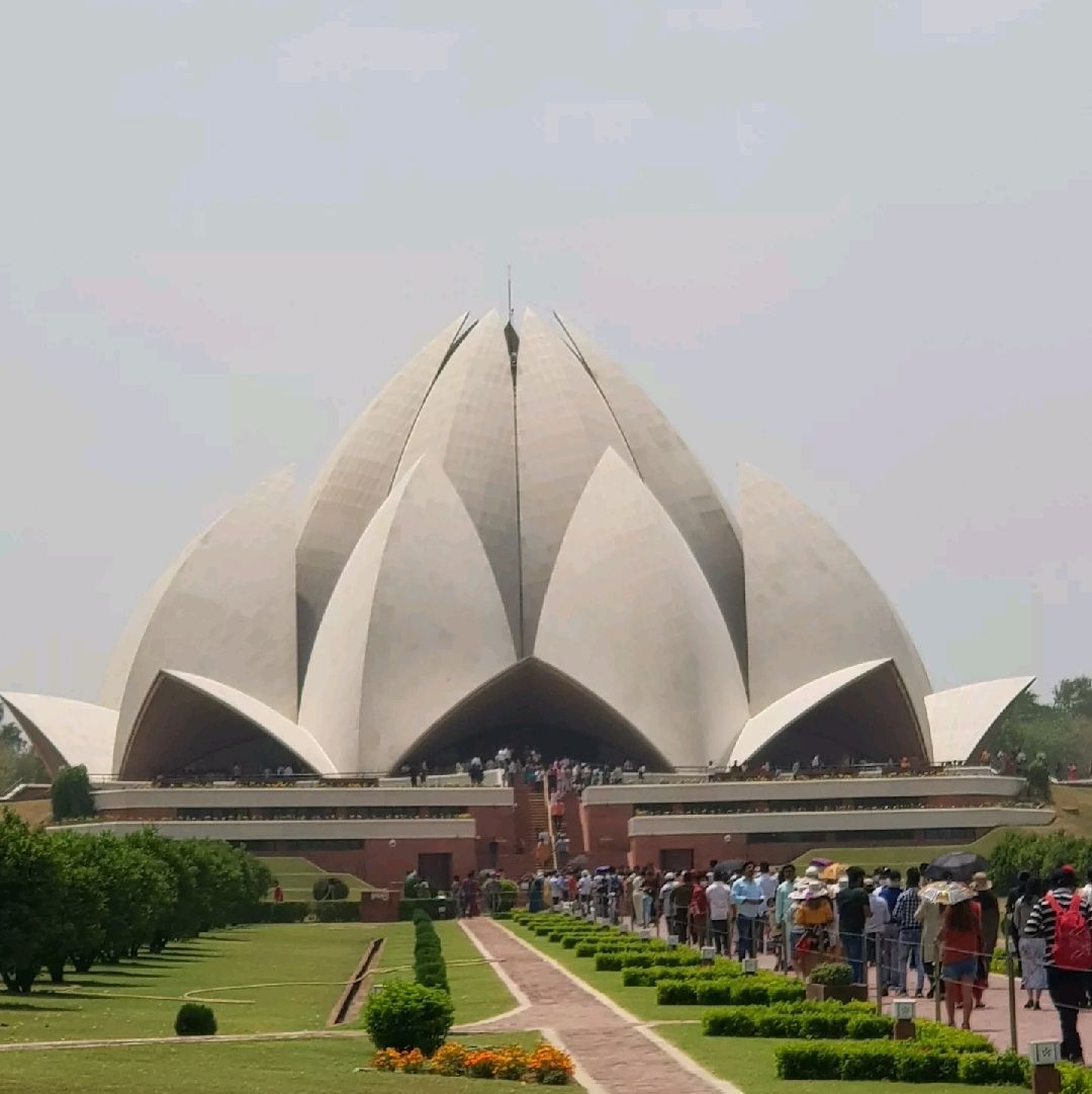Lotus Temple experience in Delhi | Trip.com New Delhi