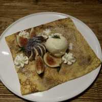 隱於豪宅區的歐式小木屋