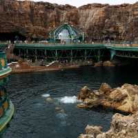 東京ディズニーシーの洞窟レストラン