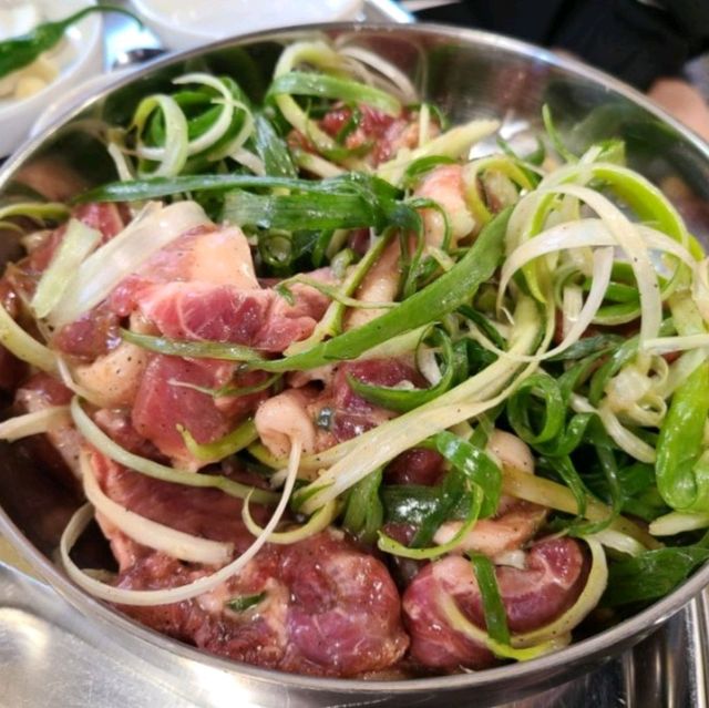 제주 연동 맛집)신대장군집 - 삼무공원근처 돼지부속구이 전문점