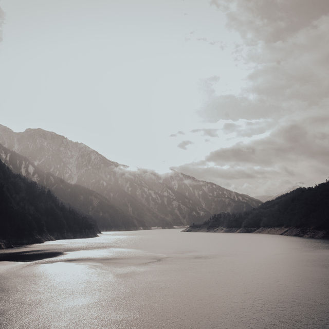 KUROBE DAM ALPINE ROUTE JAPAN