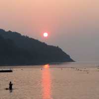 Sunrise on the bay 