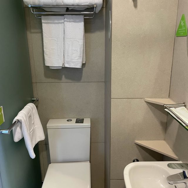 油麻地三升級海景酒店