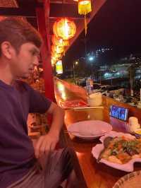 ชาสารักไทย ร้านอาหารจีนยูนาน