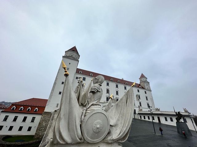 斯洛伐克🇸🇰景點-布拉提斯拉瓦城堡