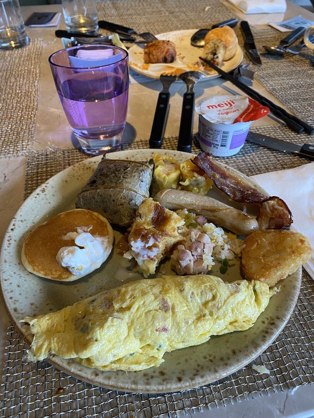 Eating in real Farmhouse break buffet cool env