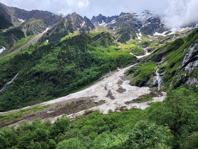 Sacred Lake, Meili Snow Mountain 