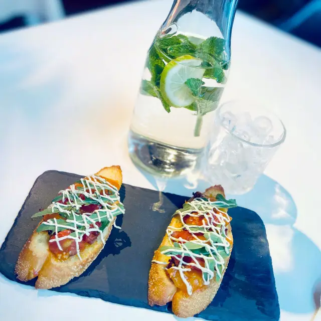 Hangzhou’s Dinning Kitchen 🥂