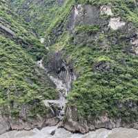 Explore Tiger Leaping Gorge