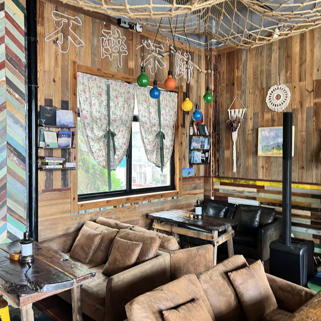 Muyu Bar and Cafe - Gouqi Island 