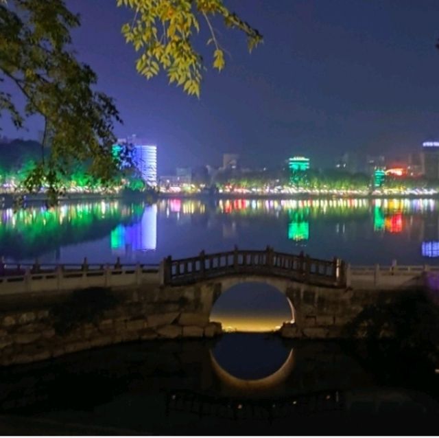 Day and night beauty of Gantang Lake!!!