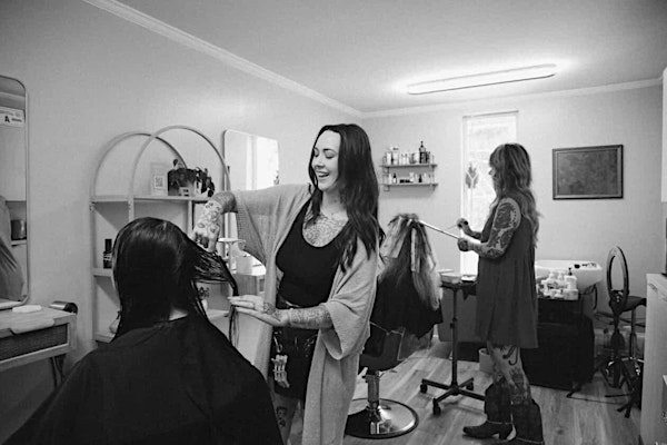Razor Cutting Look and Learn Class in Charlotte | Mars Studio