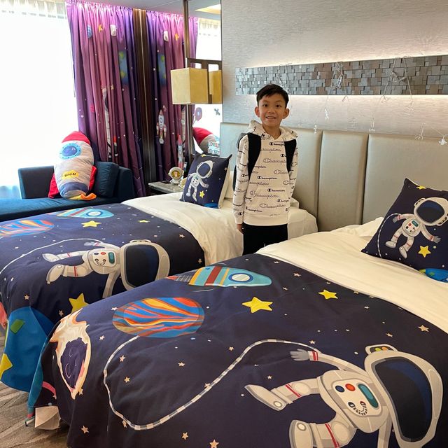海景嘉福·五星級太空主題房