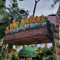 King Julien's Beach Party-Go-Around (USS)