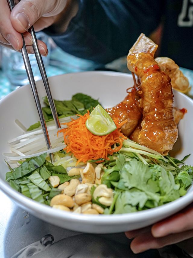 懷舊打卡美國風，多國素食尋不同