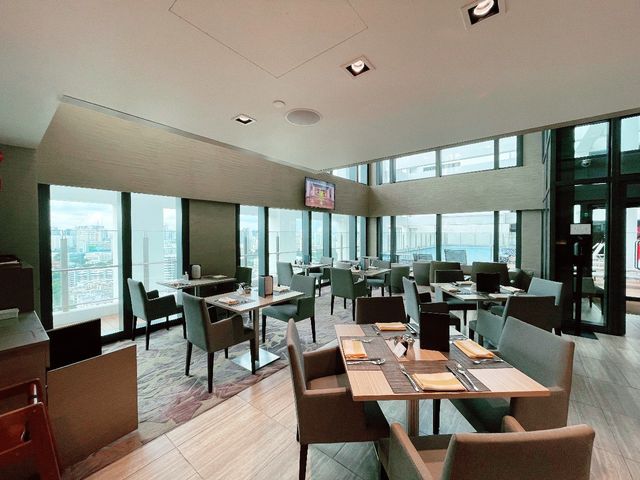 Skyline club lounge at One Farrer Hotel