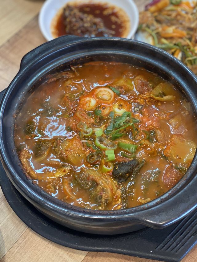 기장에 가면 꼭 먹어야 하는 멸치회🐟