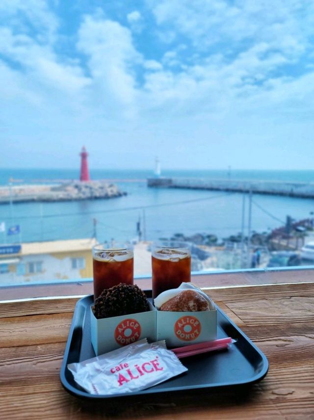 부산 청사포카페 앨리스도넛🍩귀여운 포토존이 있어요♥️