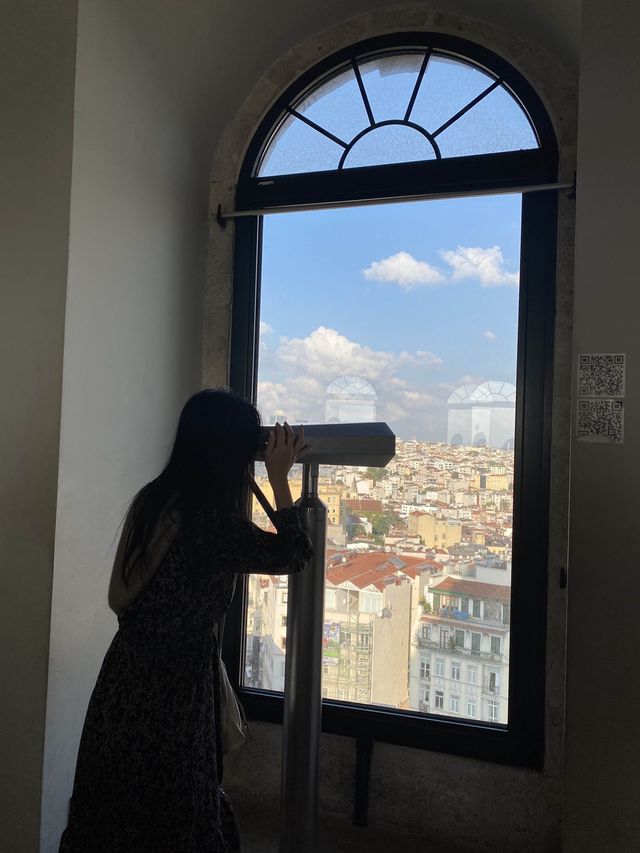 라푼젤이 나올 것 같은 ‘갈라타 탑’🏰