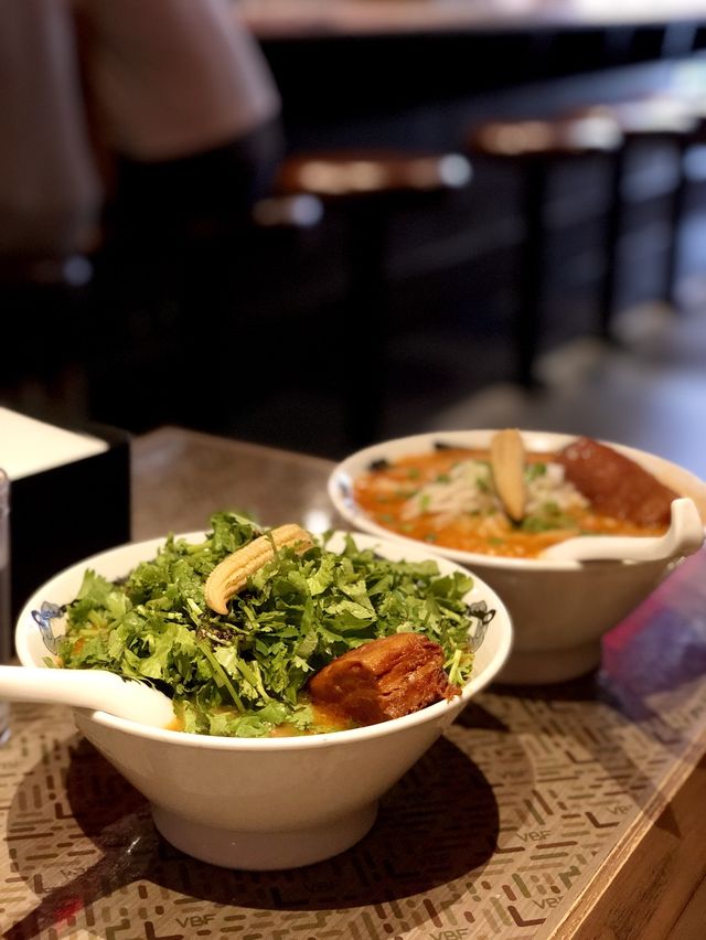暗黑風格食拉麵