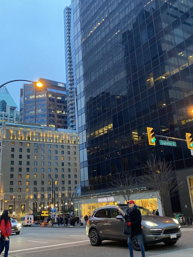 불빛이 반짝 반짝한 다운타운 🌆 