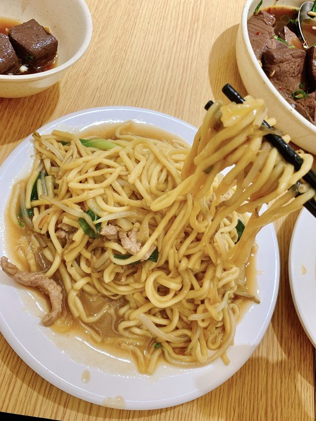 深坑老街散步去｜必吃老店王水成鴨血與臭豆腐、雞屁股