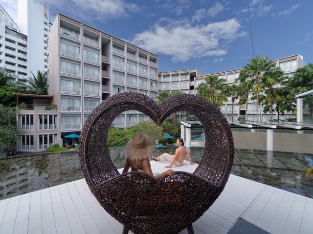 Grand mercure patong ที่พักสุดเลิศใจกลางป่าตอง💚