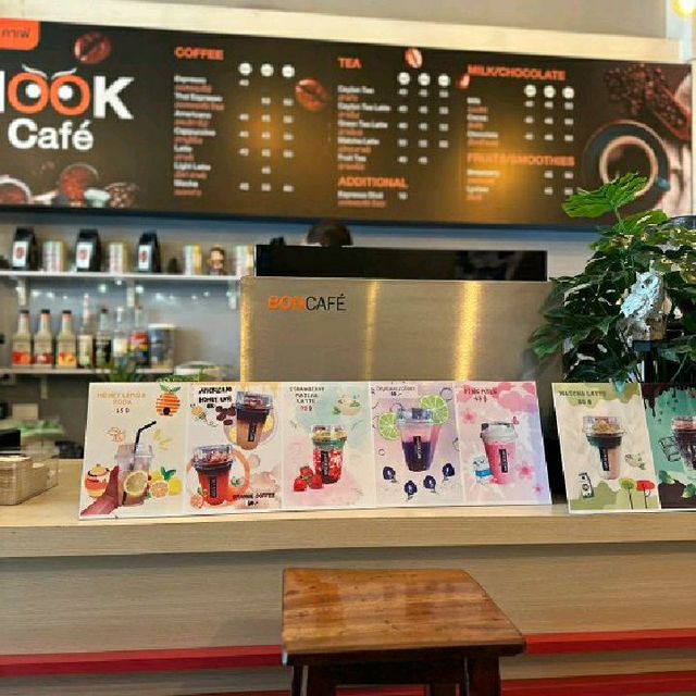 hook cafe แม่ขรี