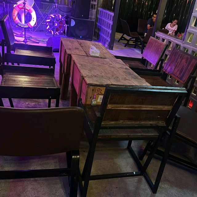 โจรสลัด​  คาเฟ่​ @สิงห์บุรี​ ที่เชคอินที่อยากแนะนำ
