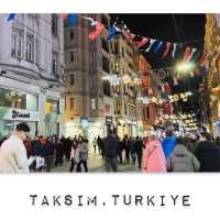 เดินเล่นยามค่ำที่ย่านTaksim, ตุรเคีย