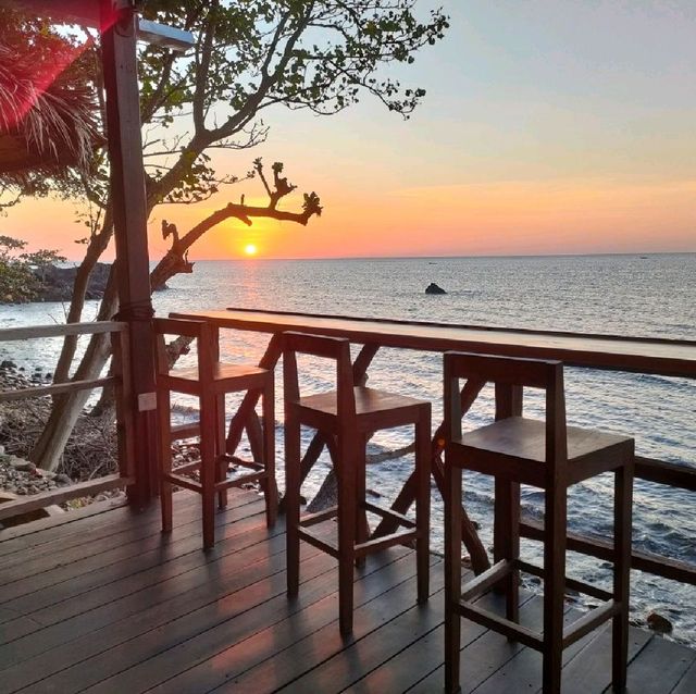 คาเฟ่ลับๆ บนเกาะช้าง