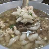 บะหมี่เป็ด ร้านอร่อยยาวนานกว่า 50 ปี