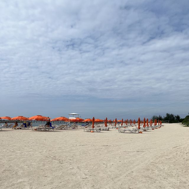 【沖縄・本島】ビーチアクティビティ満載のビーチ
