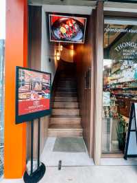 คาเฟ่ธีมร้านยา ใกล้BTSทองหล่อ